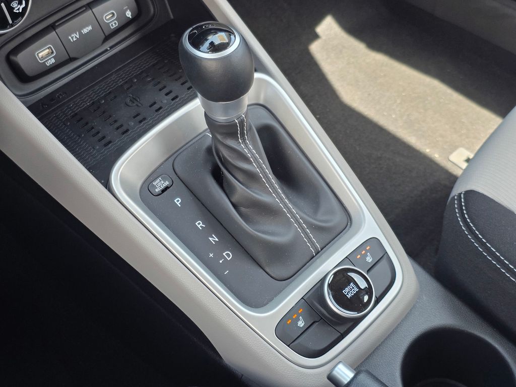 2026 Hyundai Venue SEL - Photo 22