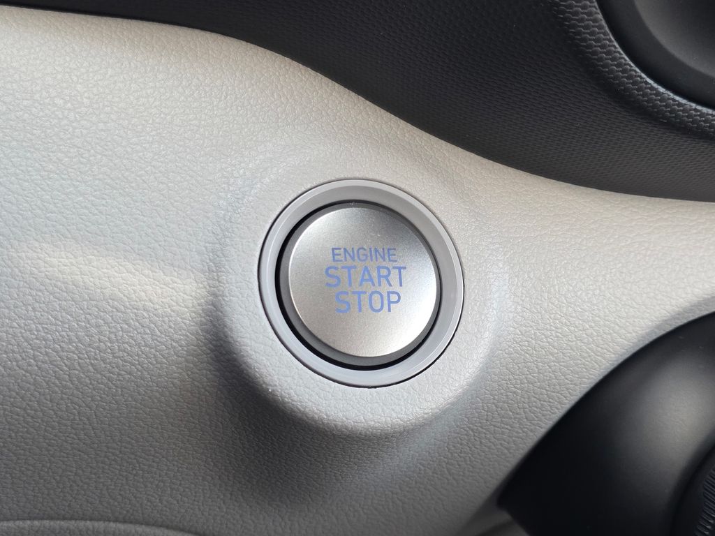 2026 Hyundai Venue SEL - Photo 28