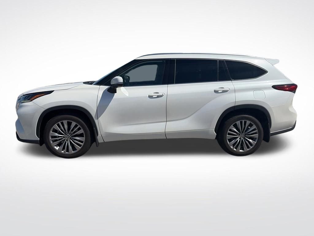 Used 2021 Toyota Highlander Platinum SUV