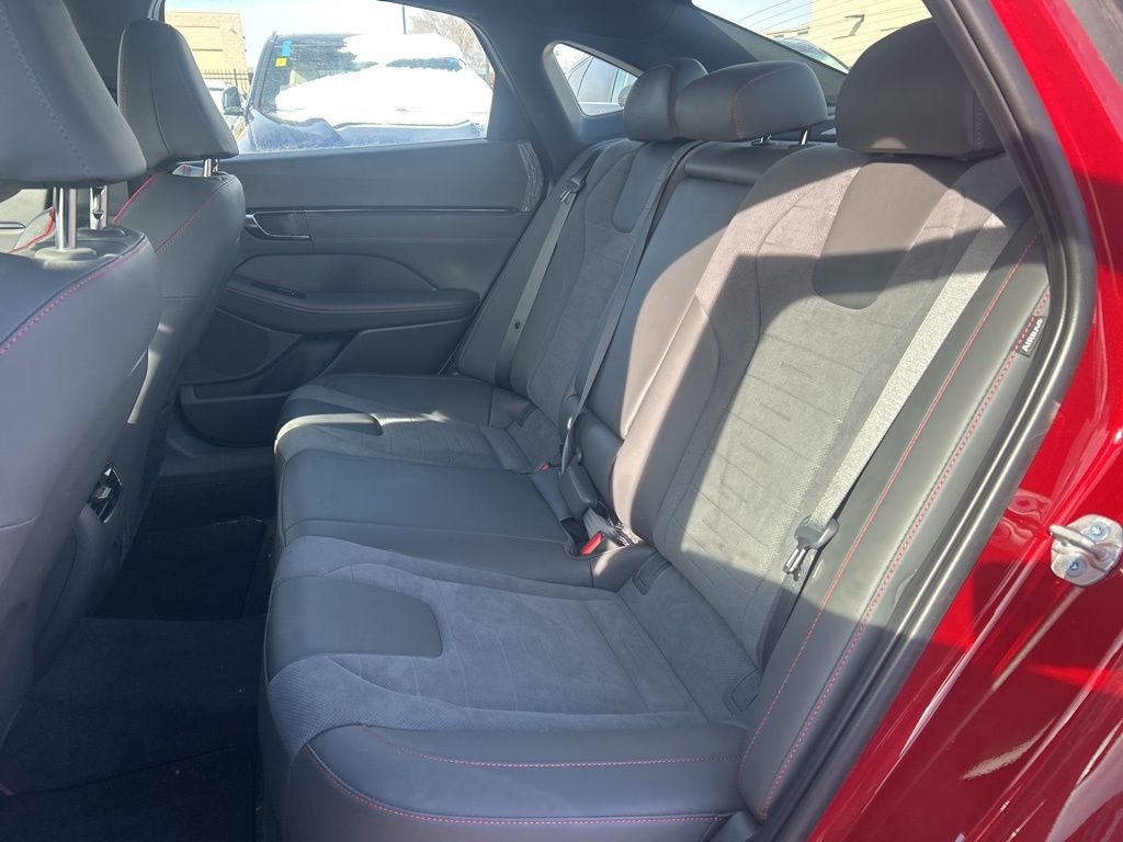 2025 Hyundai Sonata N Line - Photo 23