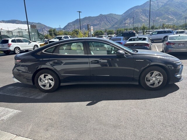 2025 Hyundai Sonata SE photo 4