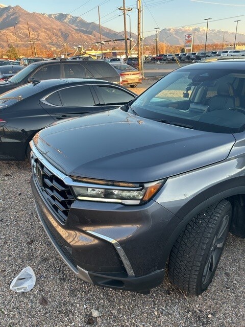 2023 Honda Pilot Elite photo 2