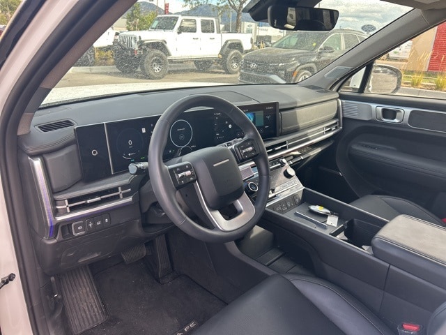 2025 Hyundai Santa Fe Limited photo 4
