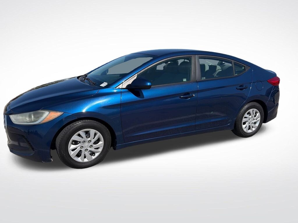 Used 2017 Hyundai Elantra SE Sedan
