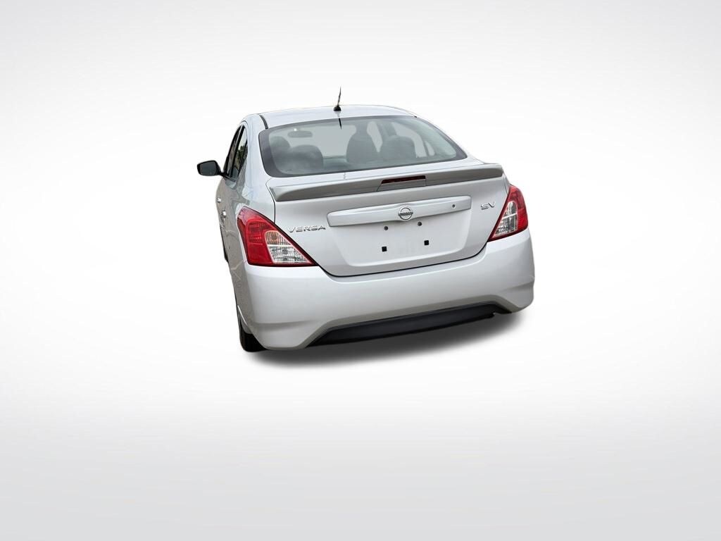 Used 2016 Nissan Versa 1.6 SV Sedan