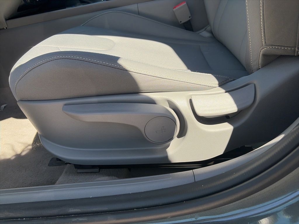 2025 Hyundai Elantra SEL - Photo 8