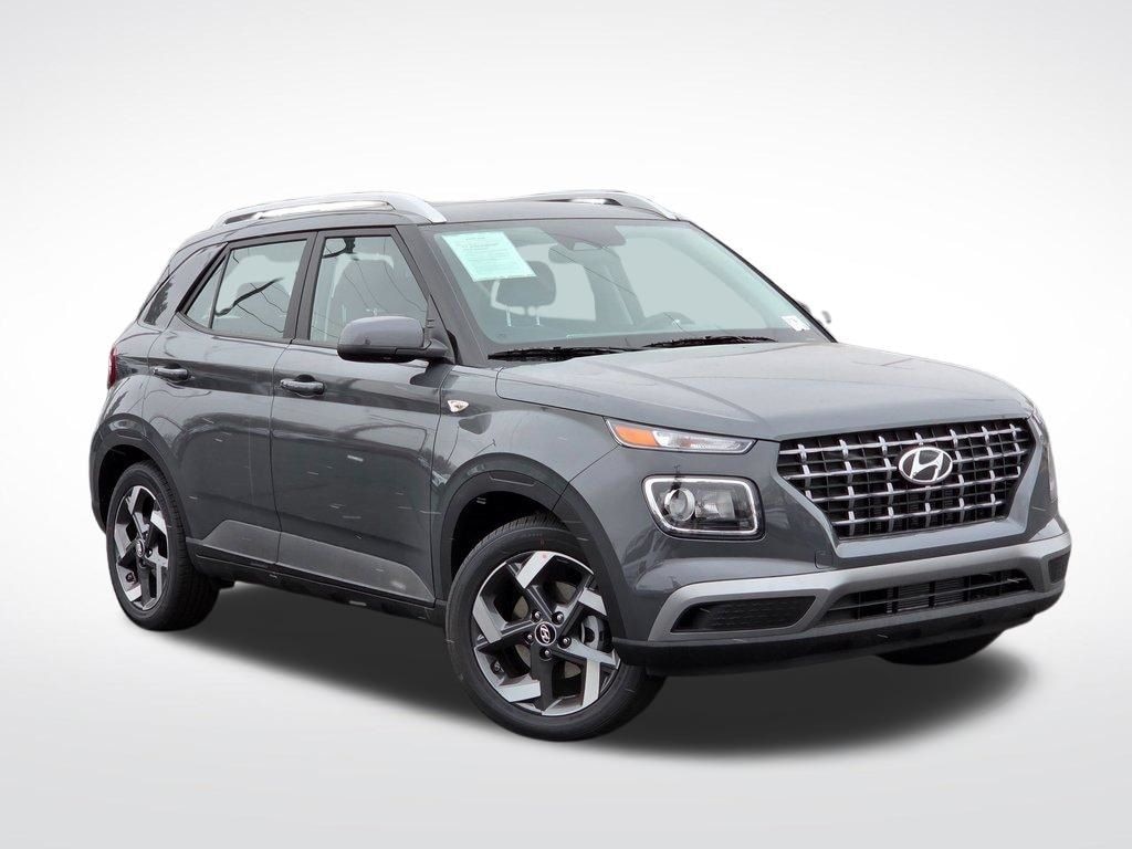 Used 2026 Hyundai Venue SEL SUV