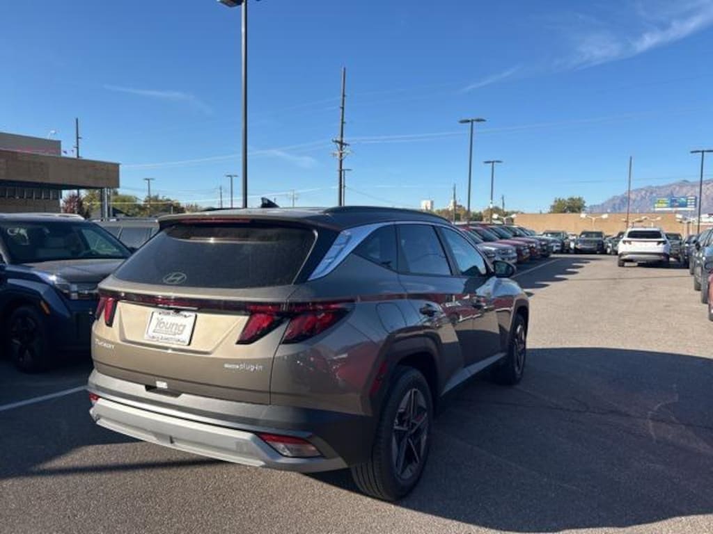 New 2026 Hyundai Tucson Plug-In Hybrid SEL SUV