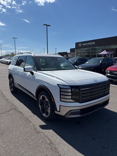 2026 Hyundai Palisade Limited photo 3