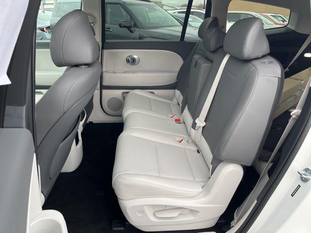 2026 Hyundai IONIQ 9 SEL - Photo 16