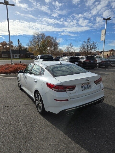 2019 Kia Optima S photo 3
