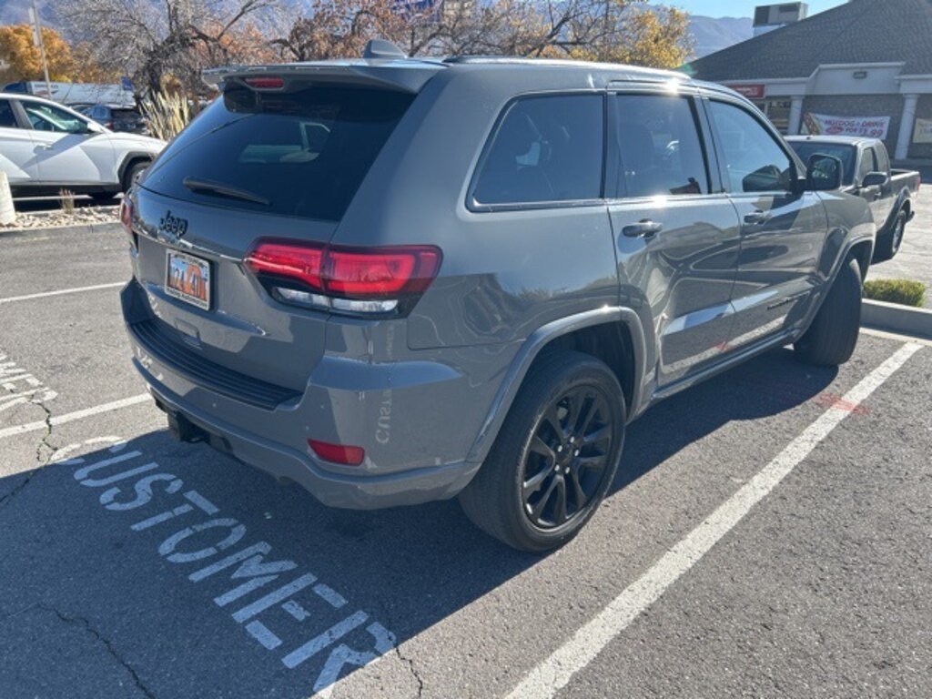 Used 2021 Jeep Grand Cherokee Laredo X SUV