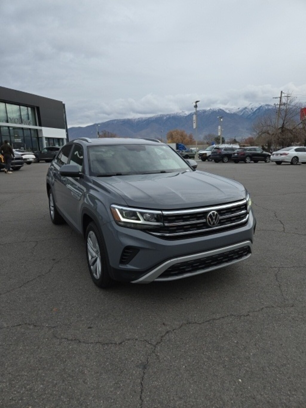 Used 2020 Volkswagen Atlas Cross Sport 3.6L V6 SE w/Technology SUV