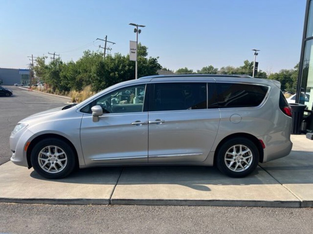 Used 2020 Chrysler Pacifica Touring L Van Passenger Van