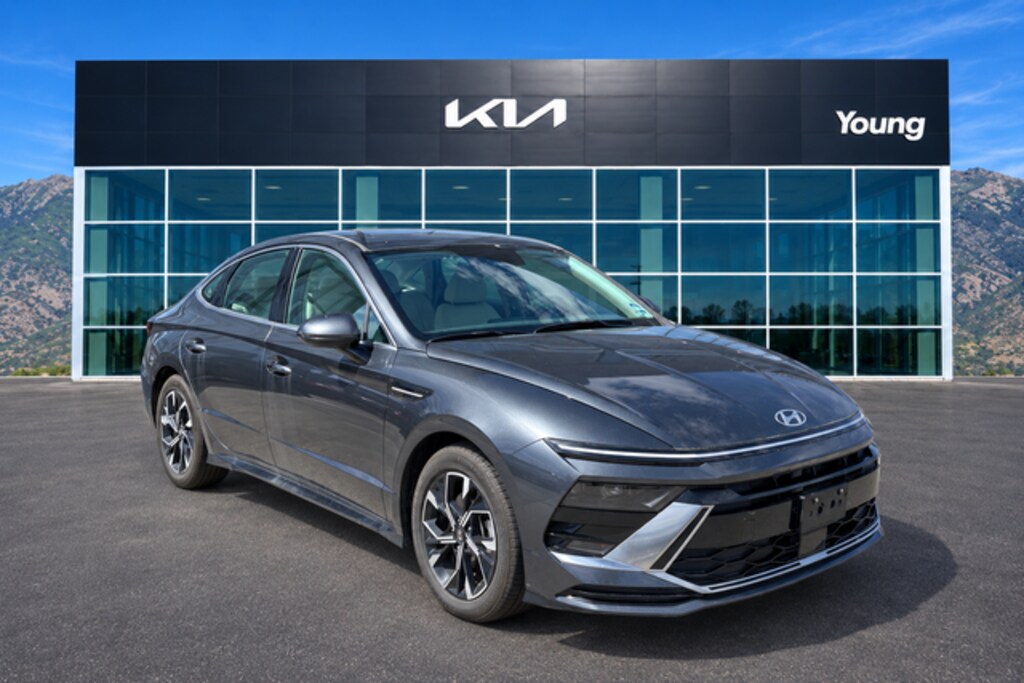 Used 2025 Hyundai Sonata SEL Sedan