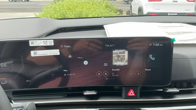 2025 Kia Carnival SX Prestige - Photo 17