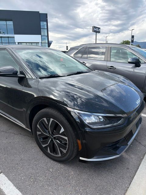 2022 Kia EV6 Wind AWD's photo