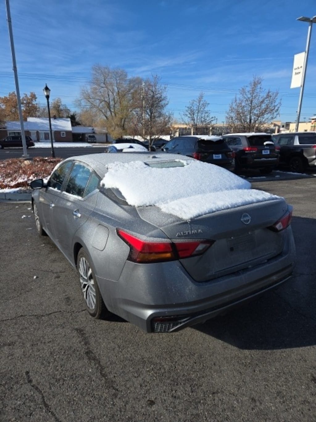 Used 2023 Nissan Altima 2.5 SV Sedan