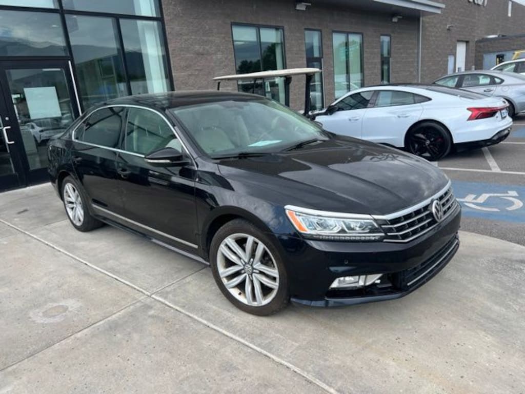 Used 2017 Volkswagen Passat 1.8T SE Sedan