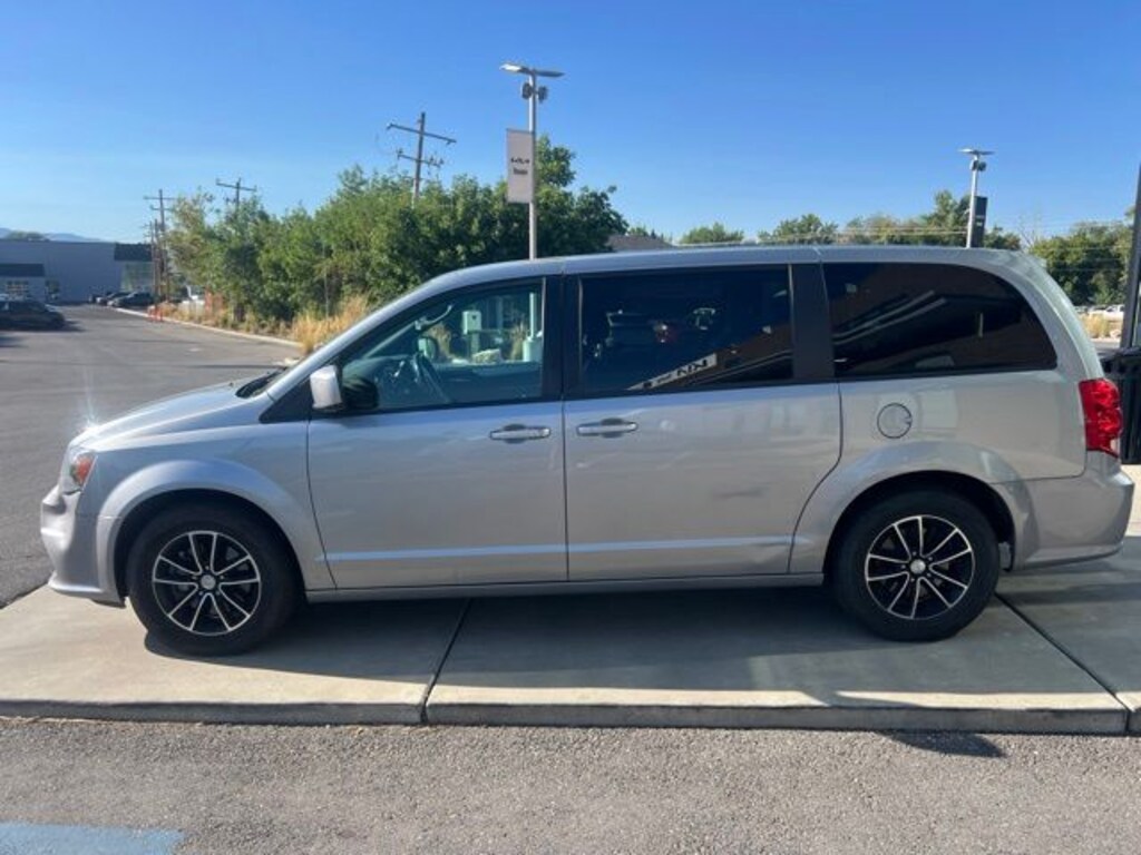 Used 2019 Dodge Grand Caravan GT Van Passenger Van
