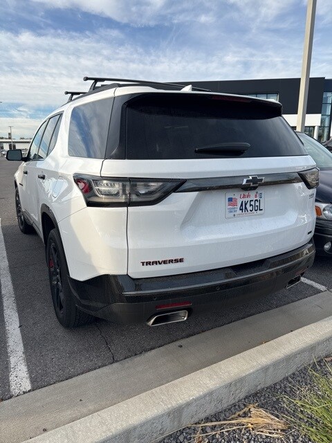 2020 Chevrolet Traverse Premier photo 2