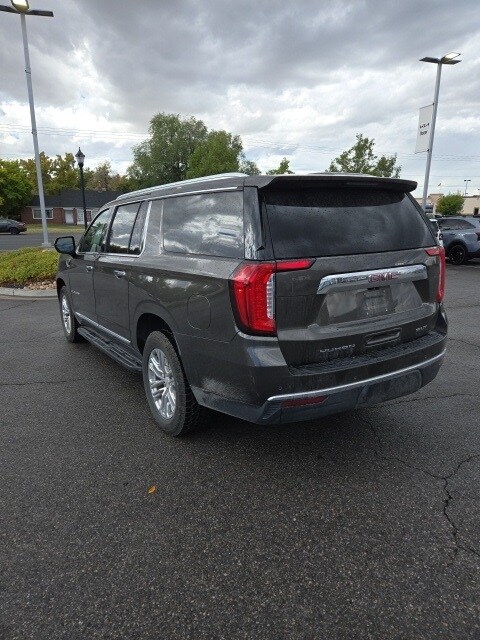 2021 Gmc Yukon XL SLT photo 3