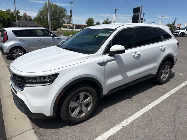 2023 Kia Sorento LX AT 4WD's photo