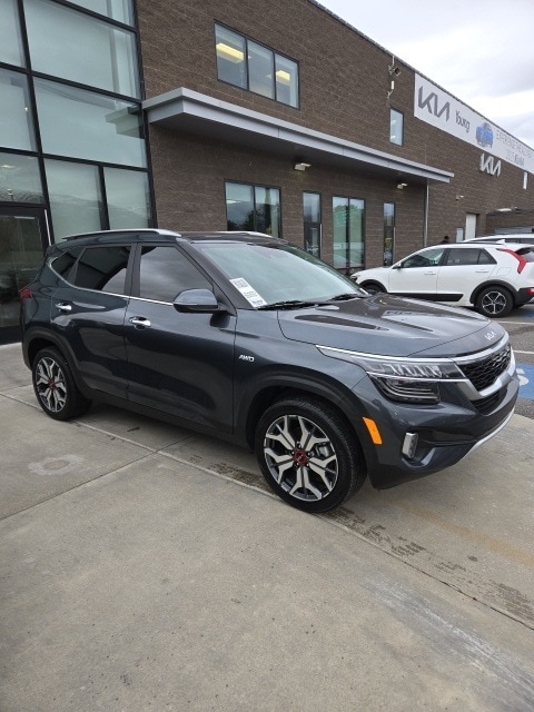 2023 Kia Seltos SX's photo