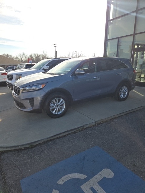 Used 2020 Kia Sorento LX with VIN 5XYPGDA33LG638753 for sale in Layton, UT