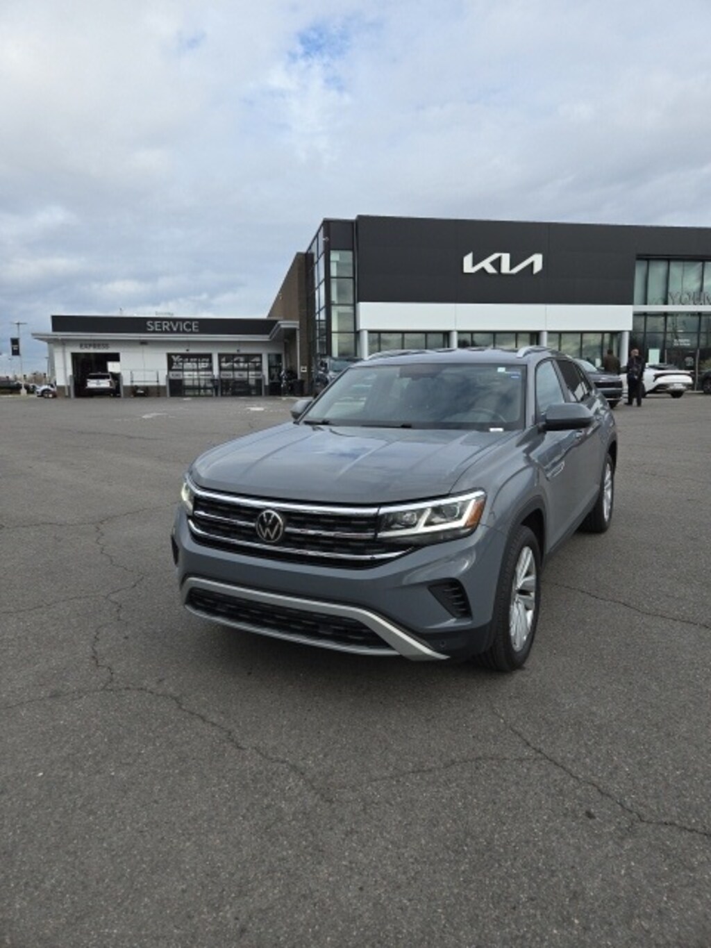 Used 2020 Volkswagen Atlas Cross Sport 3.6L V6 SE w/Technology SUV