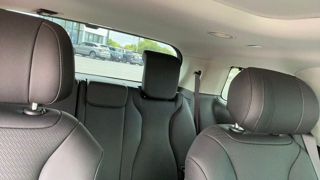 2025 Kia Carnival SX Prestige - Photo 31