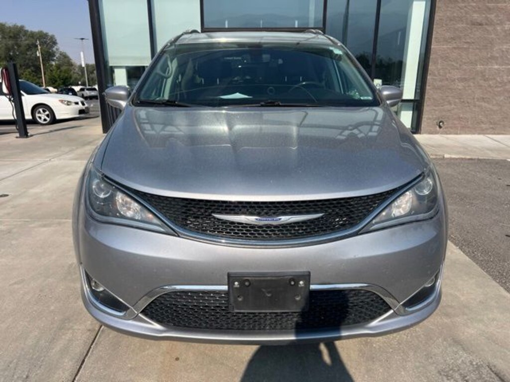 Used 2020 Chrysler Pacifica Touring L Van Passenger Van