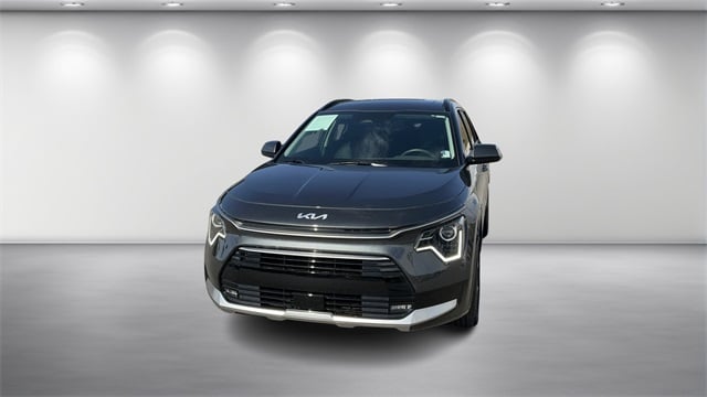 2024 Kia Niro EX Touring's photo