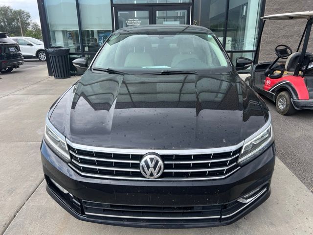 1VWGT7A33HC027076
