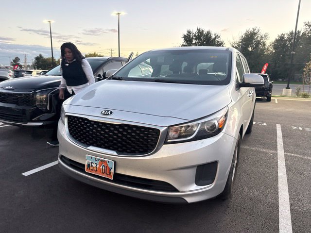 Used 2016 Kia Sedona L Van