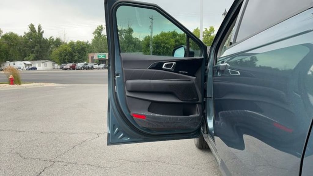 New 2025 Kia Carnival SX Prestige MPV