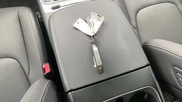 2025 Kia Carnival SX Prestige - Photo 28