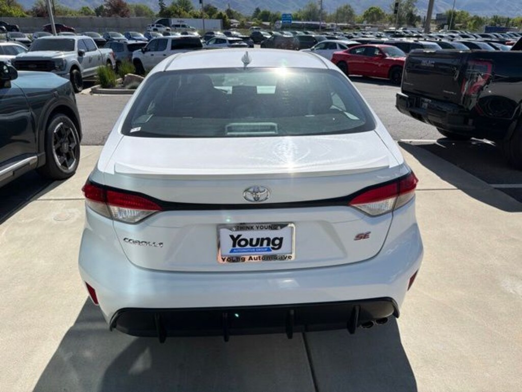 Used 2024 Toyota Corolla SE Sedan