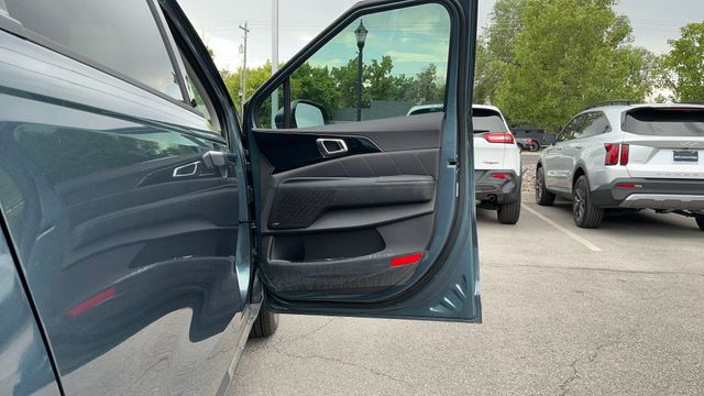 2025 Kia Carnival SX Prestige - Photo 13