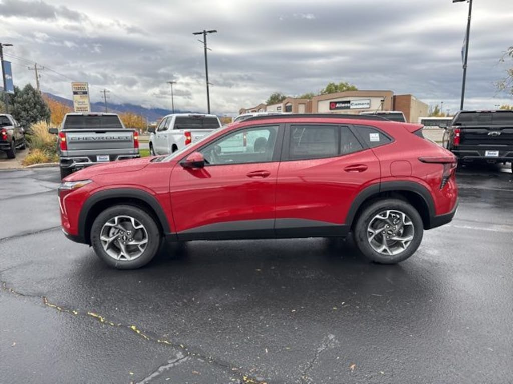 Used 2026 Chevrolet Trax LT SUV