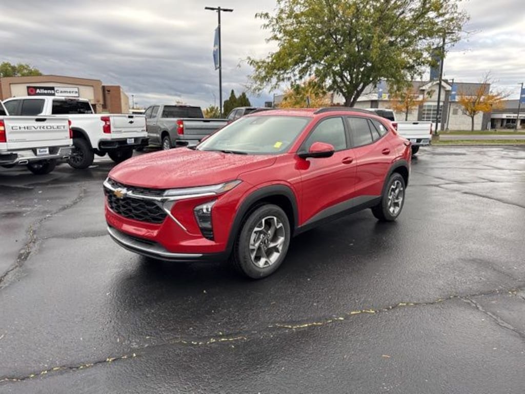 Used 2026 Chevrolet Trax LT SUV