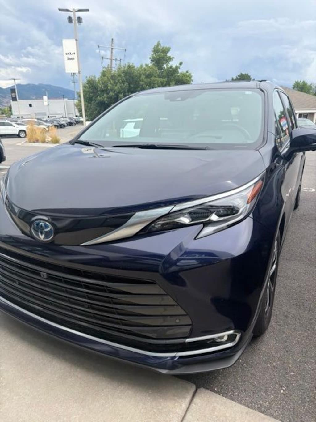 Used 2025 Toyota Sienna Platinum Van Passenger Van