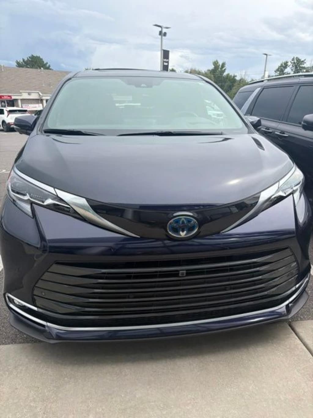 Used 2025 Toyota Sienna Platinum Van Passenger Van