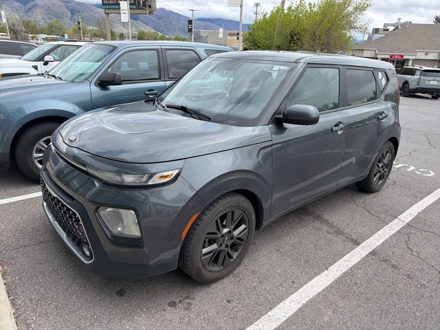 2021 Kia Soul 2.0L EX 6 IVT's photo