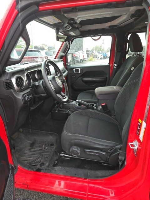 2021 Jeep Gladiator Sport photo 3