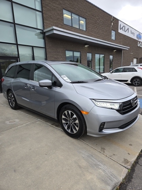 2024 Honda Odyssey EX-L's photo