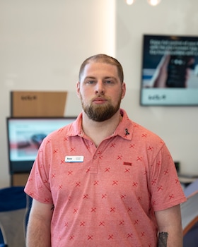Staff member Zach Ellison from ID_bd4272f17abe
