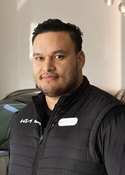 Staff member Jarom Ngakuru from ID_09dd19c1fbee