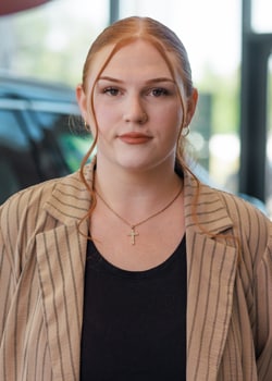 Staff member Kaylee Scott from ID_4300d57d5eb0