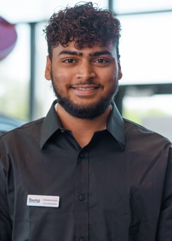 Staff member Krishna Munji from ID_09dd19c1fbee
